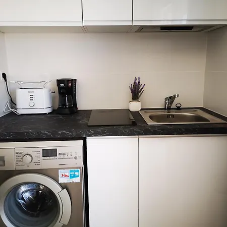 With A Large Sunny Balcony And A Swimmig Pool Appartement *